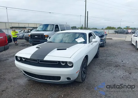 2018 Dodge Challenger Sxt from USA, damaged, VIN 2C3CDZAG6JH215207